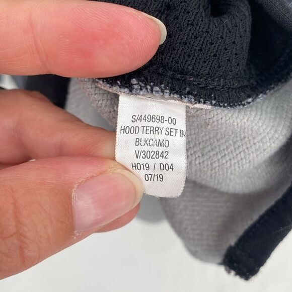 Old Navy Active Black Camo Pullover Hoodie Sweatshirt Boys L 10-12 - Picture 5 of 6